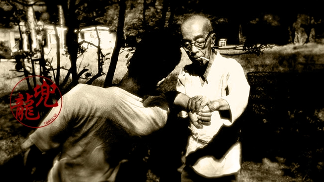 Takamatsu Sensei doing Onikudaki